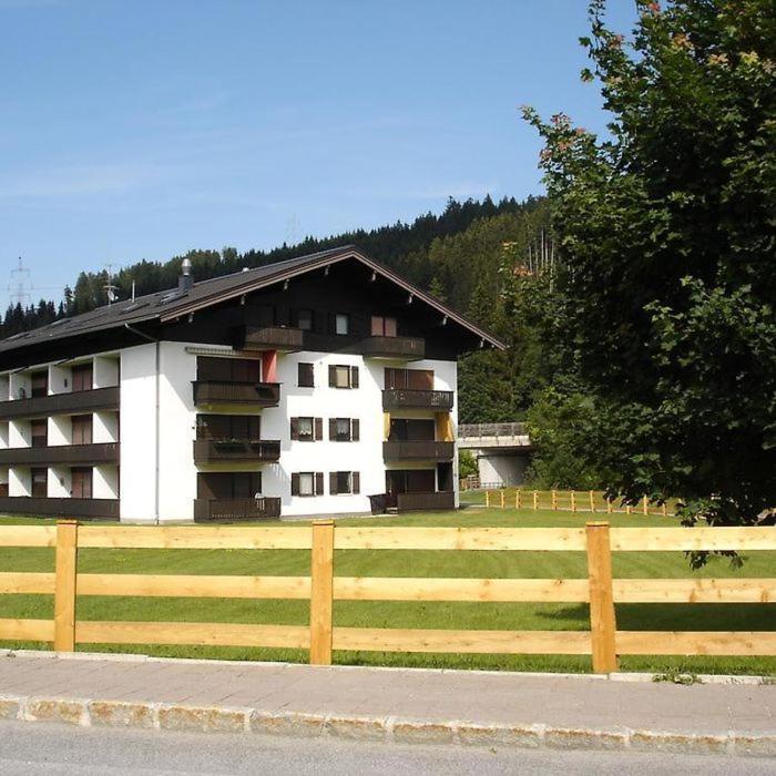 living Appartement Flachau Eksteriør bilde
